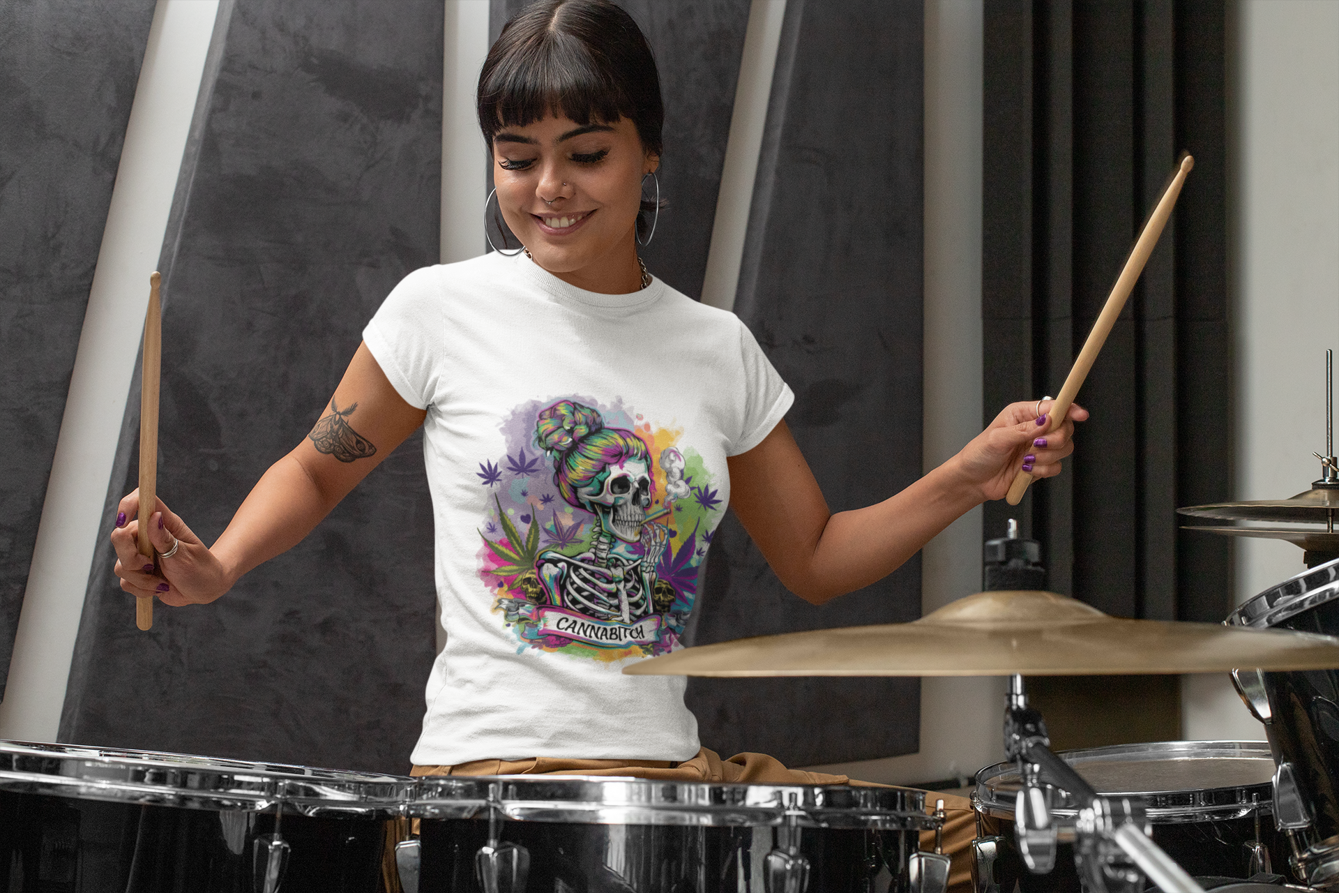 Cannabitch Cannabis T-shirt